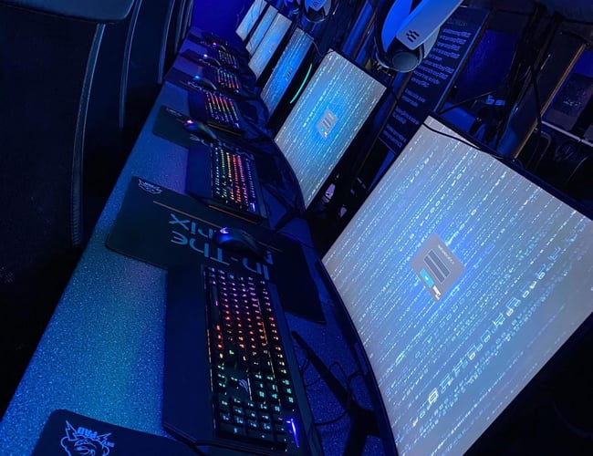 Internetcafe Aalborg - Forretningen tjener mellem 60.000 - 70.000 kr. månedligt.