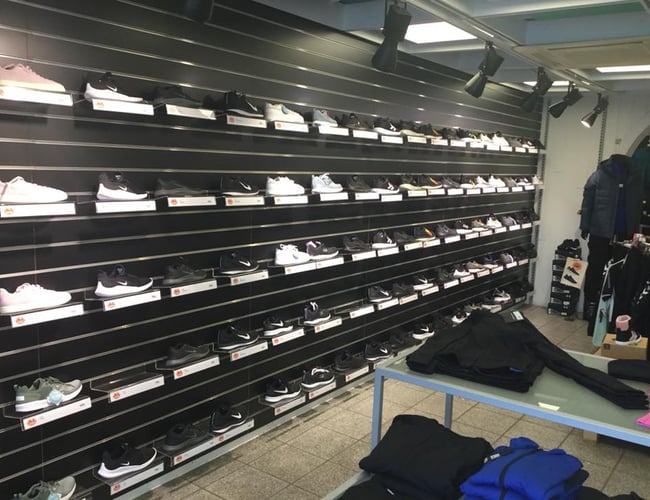 Sportsbutik i frivillig kæde med B2B afdeling og webshop i velfungerende mindre handelsby