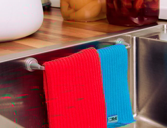 Kendt firma indenfor brugskunst, med produktion i Danmark og salg til butikker/grossister.