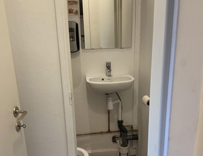 Cafe til salg - ca. 41 kvm i stueplan + ca. 23 kvm i kælderen. - Østerbrogade 91 KBH Ø 2100