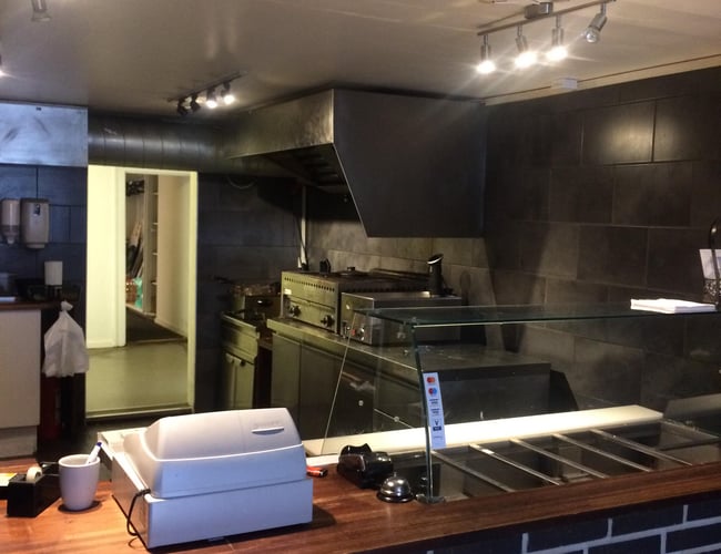 Pita King - Pita bar i Horsens sælges - Overfor byens mest besøgte bar (Jagtbar) - Resultater før renter er 36.927,70 kr.