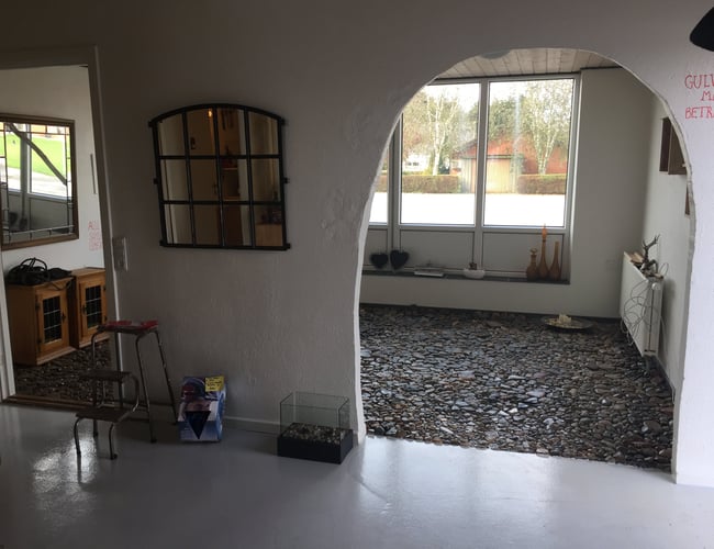 FISKEBUTIK , CAFE, RØGERI SAMT FASTE  FISKETURE TIL FISKEBIL ...UDLEJES - fortsat i drift og en unik mulighed... Kom frisk 