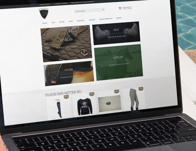 Webshop Mosbæk Rideudstyr - Årlig omsætning: 375.000 kr.  - Organisk trafik: 43,62% - Til salg for 30.000 kr.