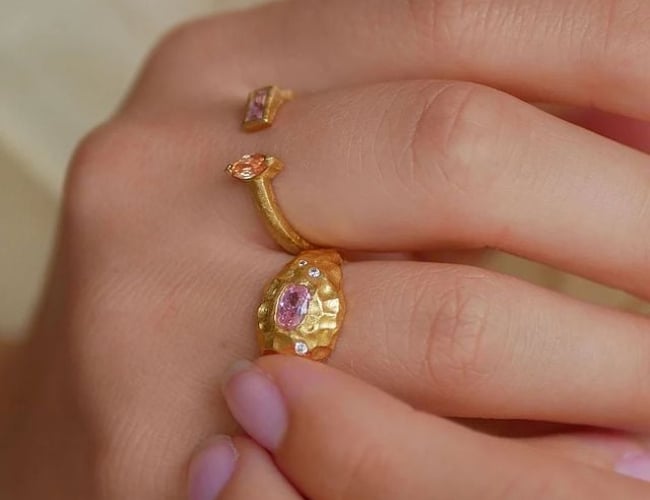 munivers.dk - Fashion webshop - Har omsat 2.900.000 kr. indtil videre. - Stærk instagram profil med 14.000 følgere