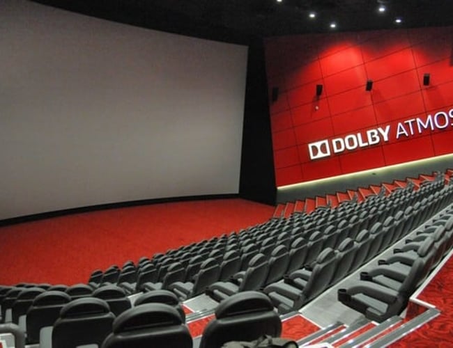 Virksomhed der sælger stole til biografer søger ny ejer - omsætning 907.000 DKK