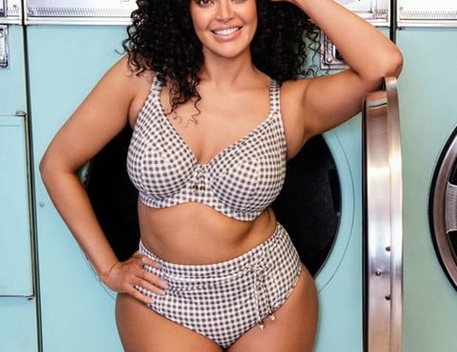 Webshop - salg af lingeri - Omsætning 2022 (ekskl. moms): 1.701.666,- kr.