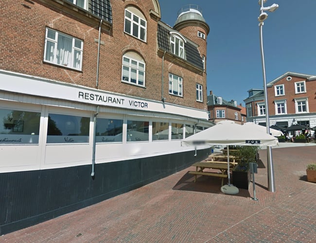 Ny pris sat ned 10%! Restaurantvictor - Byens bedste beliggenhed til afståelse med hele 200 kvm og byens torv.