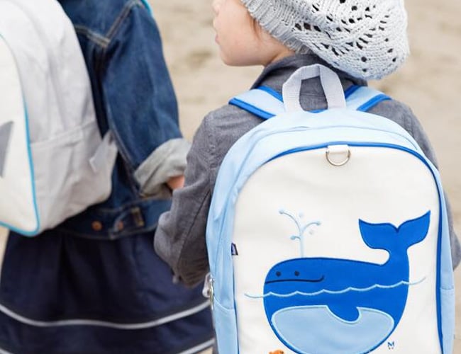 NEDSAT pris kun i januar 2023 - Børnetasker.dk, Skoletasker, rygsække, madkasser, børnetøj, ventetøj mm fra USA 