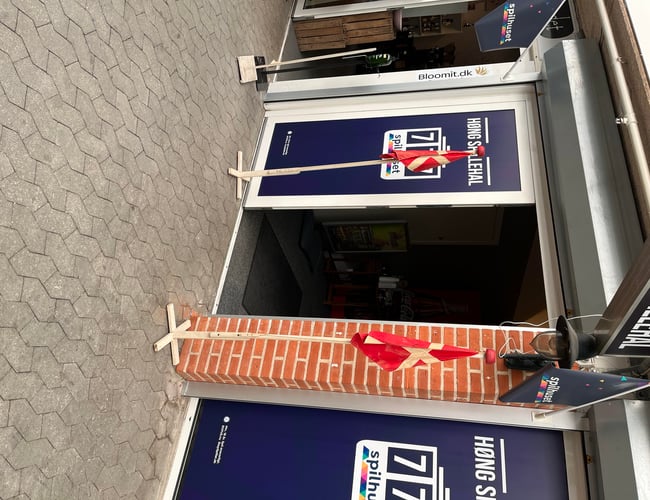 Høng spillehal sælges