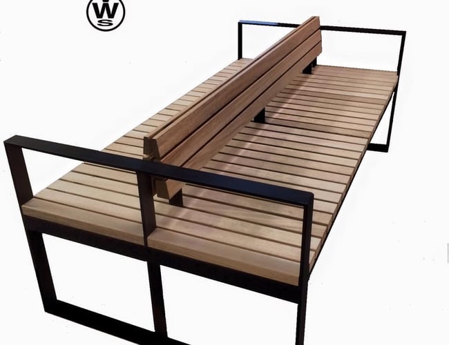 Woodstyle.dk specialforretning med håndlavede møbler i egetræ. - Overskud på 550.000kr. om året.