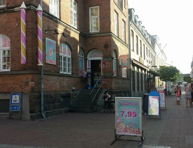 SLIK BUTIK MED GOD PLACING PÅ GÅGADE NYGADE 3 HOLBÆK