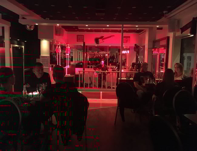 Lækker bar i Slagelse, med livemusik og karaoke