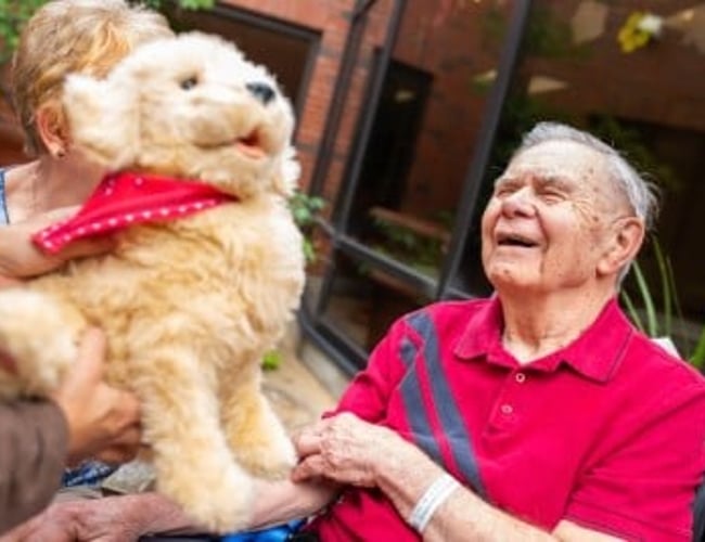 Nedsat pris - Tøjfirma, salg til plejecentre - En del faste kunder - Eksisteret over 20 år