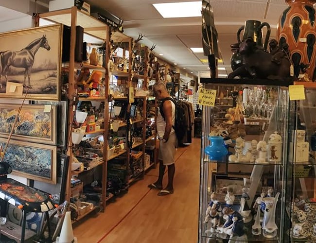 340 Kvm top beliggende forretning med Komplet koncept til Loppesupermarked - Hvidovre