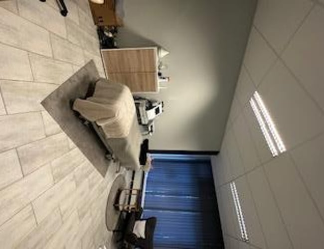 Butik til leje med afståelse 