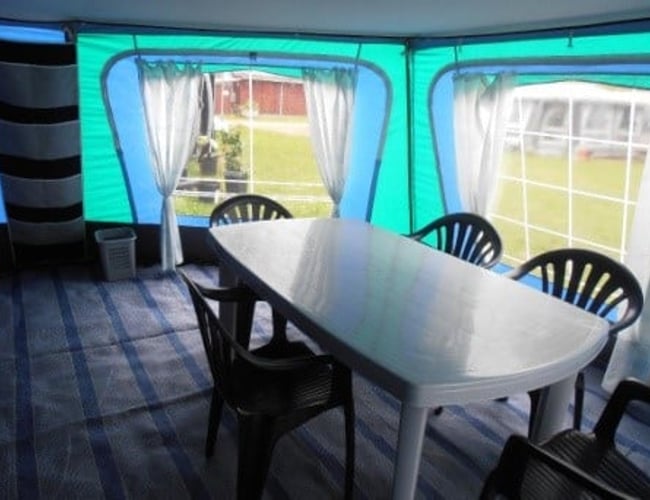 Udlejningsvirksomhed med store familietelte til danske campingpladser til salg