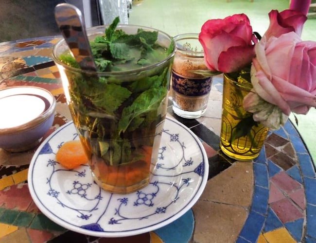 Cafe The a la Menthe - m/ varmt køkken tilladelse til afståelse - Årlig omsætning  1,5 - 2 mio.