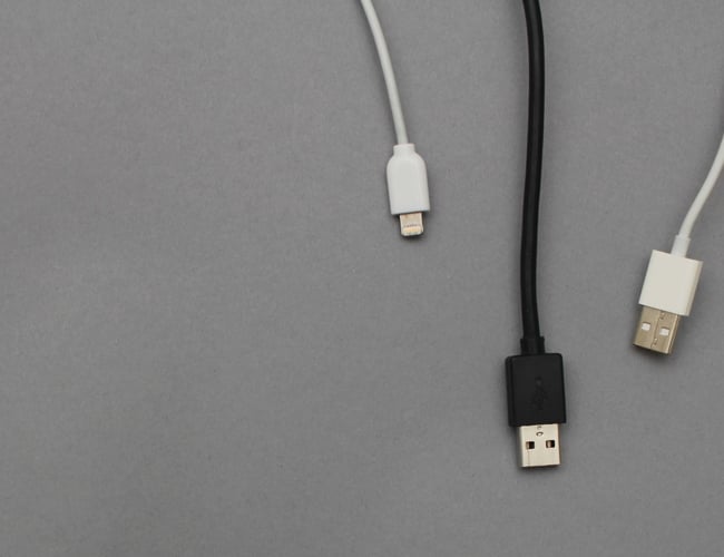 Mobilopladere.dk med tilhørende varelager samt inventar sælges - Omsætning på over 850.000 DKK. 