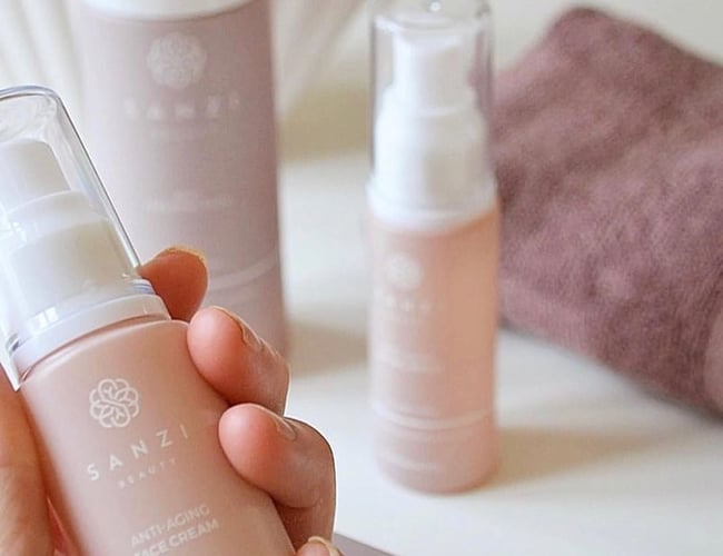 Webshop med anerkendt beauty leverandør - Vipper, bryn- og hudpleje i topklasse             