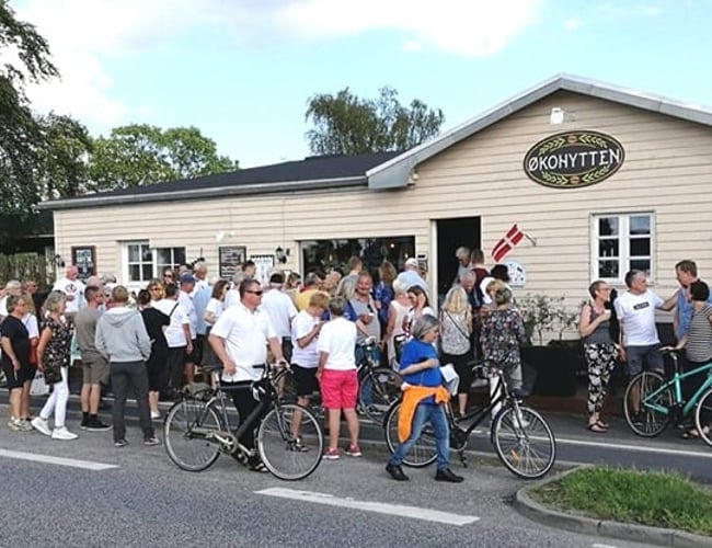 Charmerende cafe og butiks perle til salg på Sydkysten. / Økohytten.dk