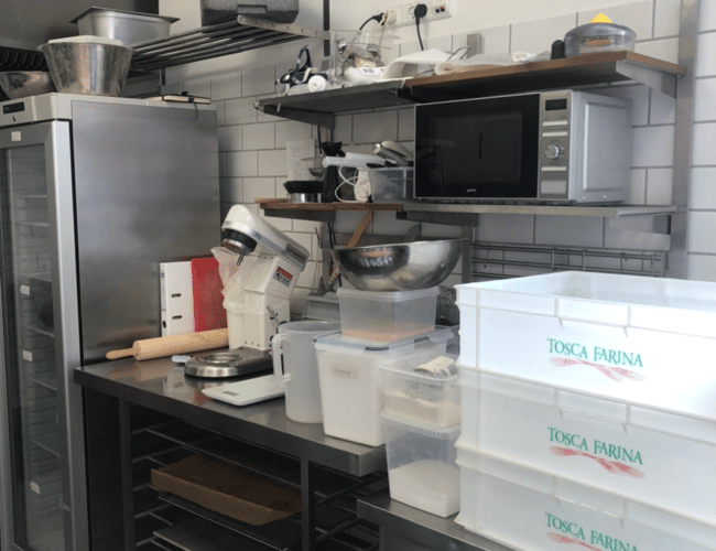 FLOT BAGERI/CAFE I HOLBÆK SÆLGES