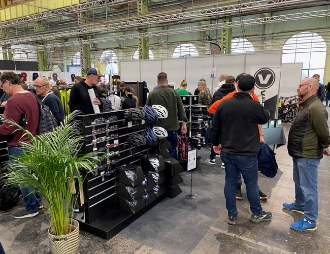 Sjældent udbudt: Kendt og etableret dansk cykeltøjs og -tilbehørsmærke 