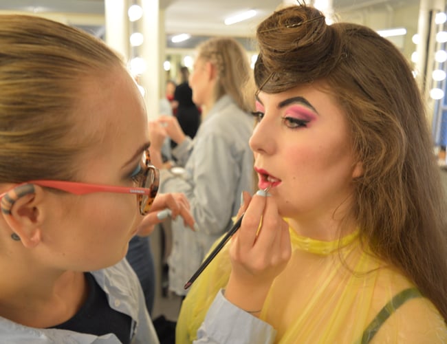 Uddannelses koncept indenfor Stylist og Makeup artist  NB: Revideret pris!!