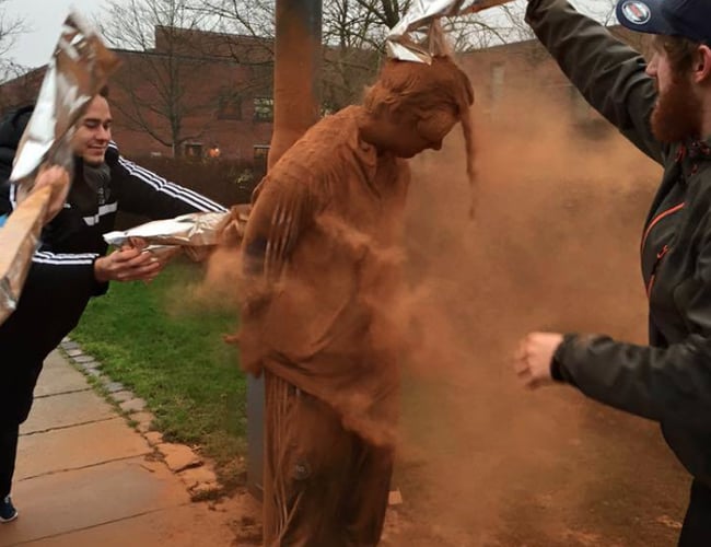 Niche webshop m. eksternt lager, stabilt ordreflow + affiliate indtægter