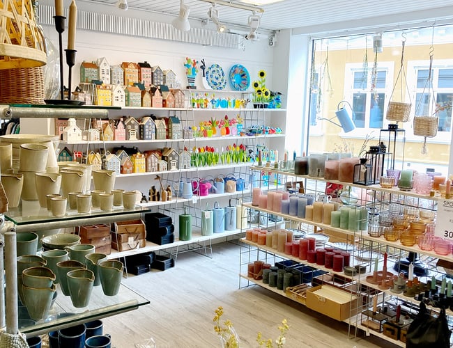 Stor livstilsbutik med webshop i Ebeltoft - Omsætning 2022: 2.77 mio kr. 