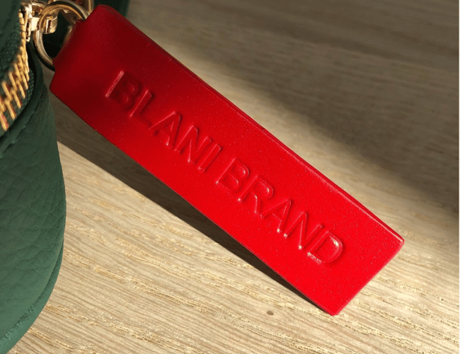 Stærkt taskebrand sælges - Omsætning april 22 - april 23: 29,500 DKK 