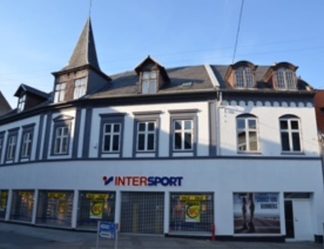 Investeringsejendom med mange muligheder på AA placering i Nykøbing F centrum