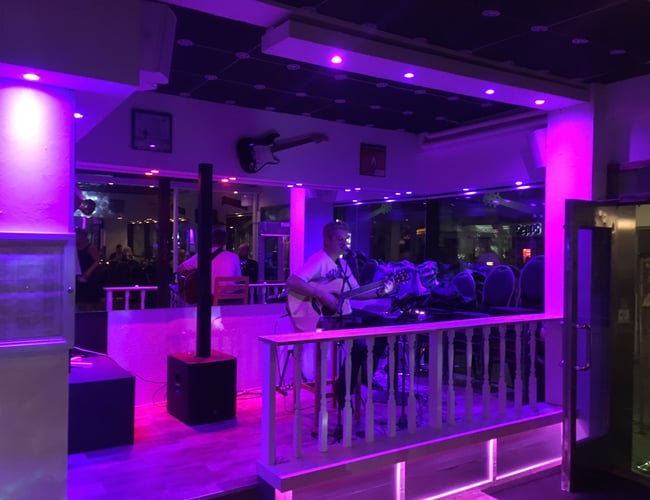 Lækker bar i Slagelse, med livemusik og karaoke