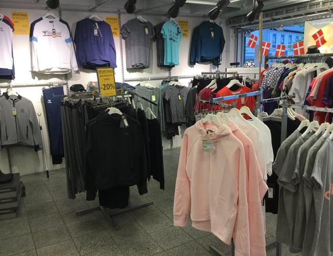 Sportsbutik i frivillig kæde med B2B afdeling og webshop i velfungerende mindre handelsby