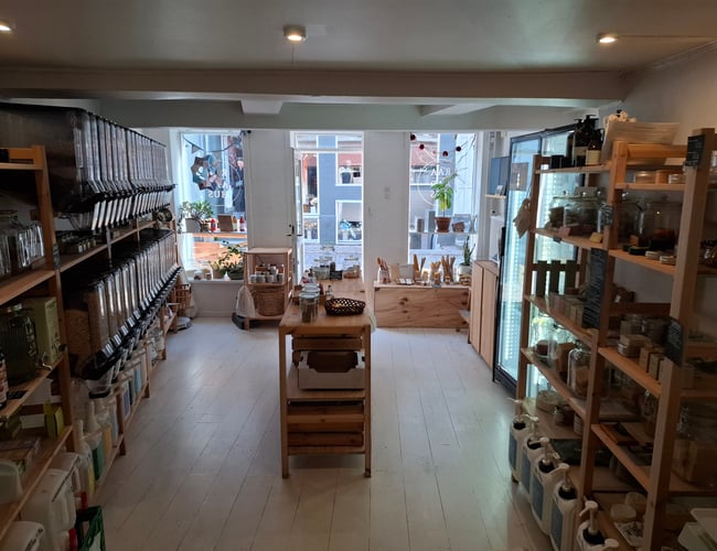 Bliv ejer af Aarhus’ førende økologiske, emballagefri butik – Raa Aarhus er til salg!