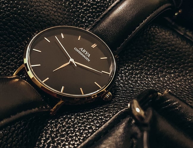 Urbrand med webshop og dertilhørende varelager - aryacopenhagen.com