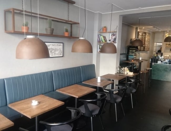 127m2 istandsat café, på sidegade til Gothersgade KBH - fuld køkken tilknyttet - 