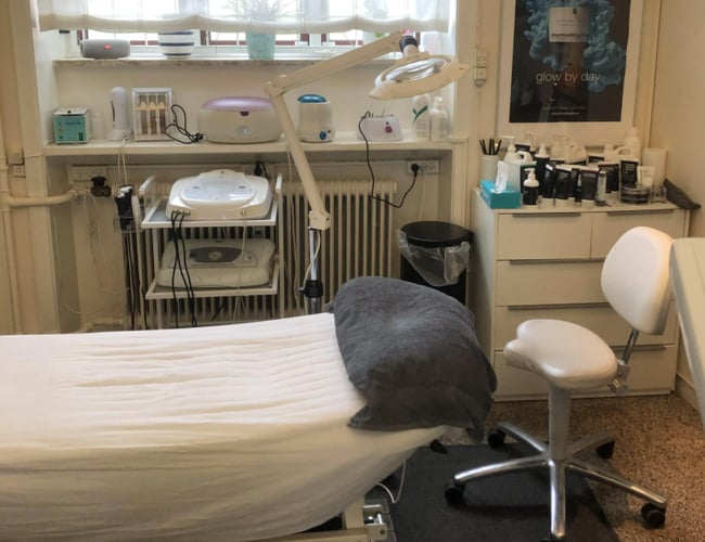 Kosmetolog salon der har eksisteret i mere end 10 år til salg i Charlottenlund