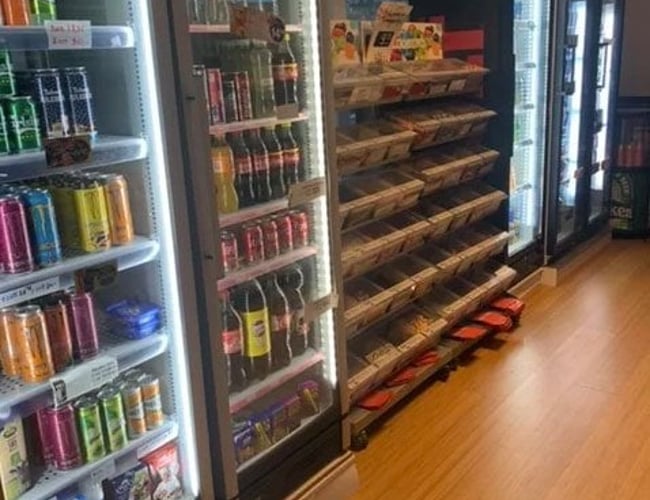 Asia supermarked/kiosk med 130 kvm og spillehal - Daglig omsætning på 5-6000 kr. & løn til 2