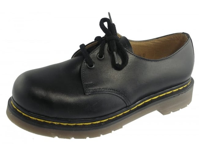 Kendt webshop med sko sælges grundet generationsskifte - Aktiv siden 1998