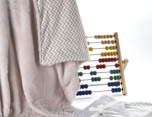 Køreklar webshop med kvindemodetøj og børneinteriør - + 15 ordrer er blevet solgt via webshoppen siden start.