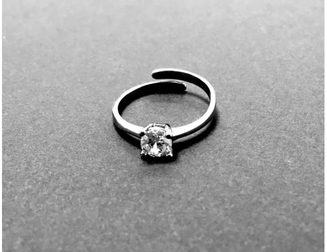 shop.hjortsmykker.dk -  Smykkewebshop med smukke håndlavede smykker - Varelager på 30.000 kr.