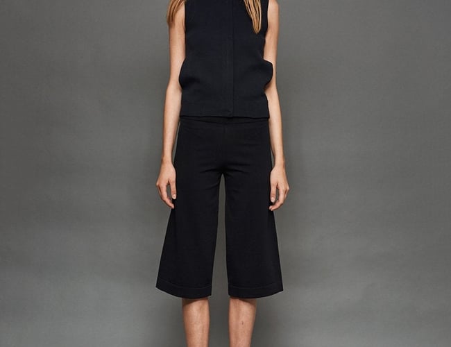 Tøj-restlager sælges