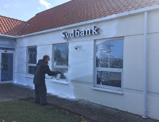 Flisevask.dk - Fliserens og algefirma - Overskud på ca. 300.000 kr. 2017