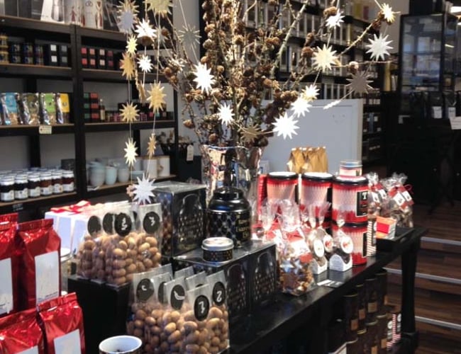 Butik med delikatesser til salg, A++ placering større by i Midtjylland med stabil omsætning og indtjening.