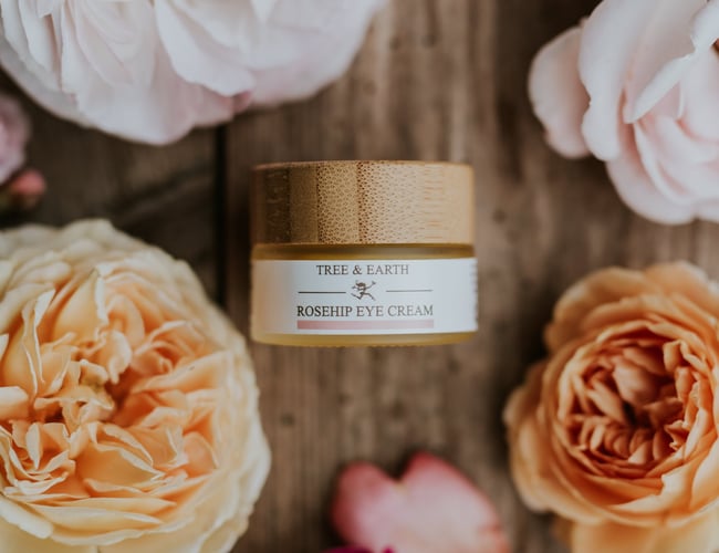 Tree & Earth Skincare til salg - lækkert vegansk hudplejebrand med egenproduktion - Kan købes med: Bitcoin eller Ethereum.