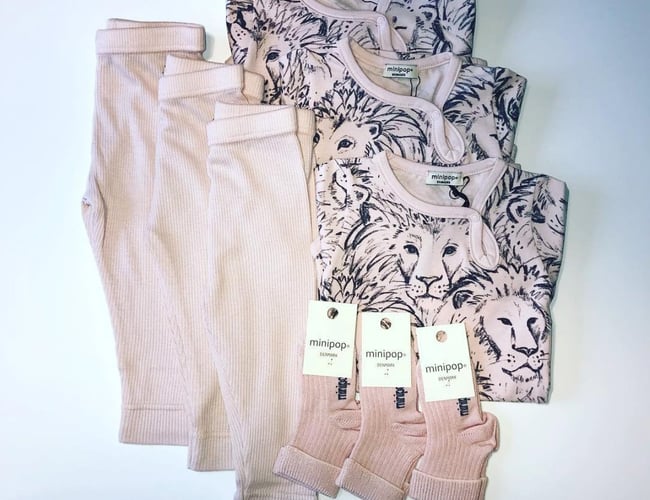 Webshop med børnetøj 0-4 år - Kvalitetsmærker fra danske leverandører