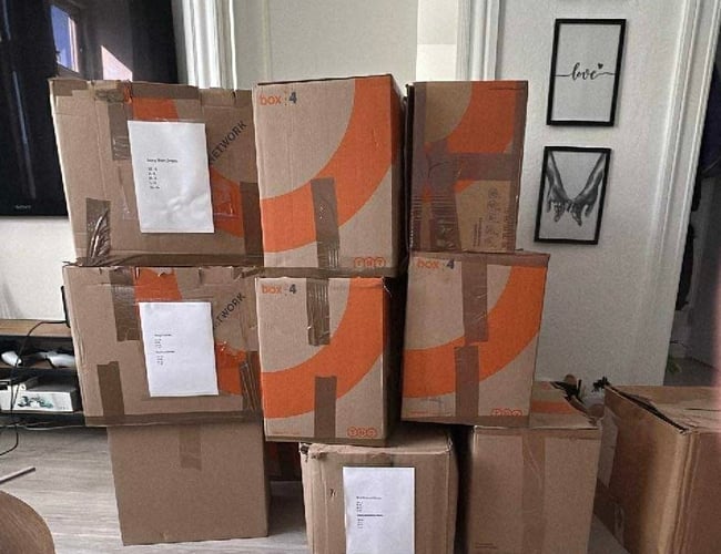 Salg af varelager af tøj 