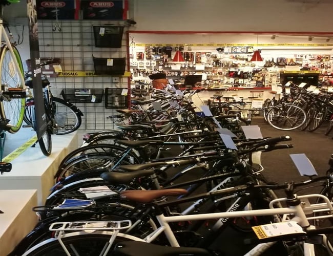 Cykelforretning til salg i Værløse - Dækningsbidrag: 487.445 kr.