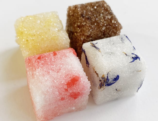INSTANT COCKTAIL MAGIC - med sugar cubes fyldt med smag og pynt til dine cocktails