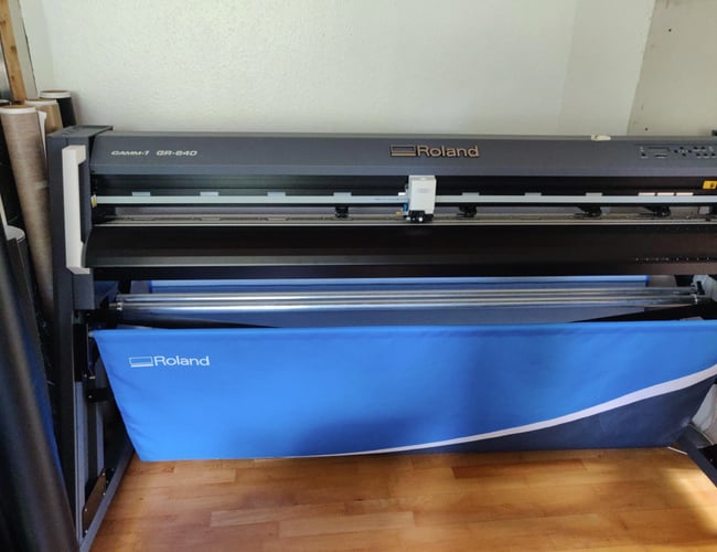 Skiltevirksomhed sælger sit varelager - Folie, maskine og alt tilbehør